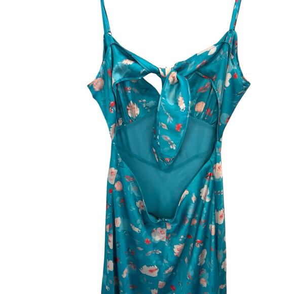 NEW $189 BARDOT 8 Malinda Floral Tie Back Satin Maxi Dress - Picture 7 of 9